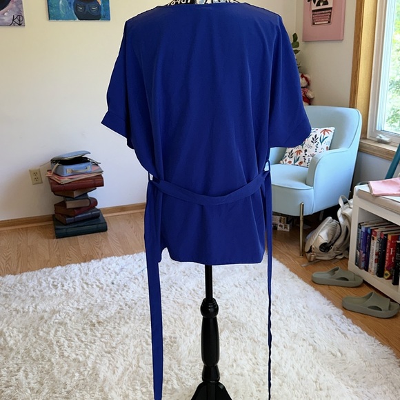 Top - Picture 3 of 4